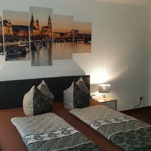 Apartmán Oder Dresden-neustadt Inkl Parkplatz Mit Balkon Oder Terrasse, Drážďany